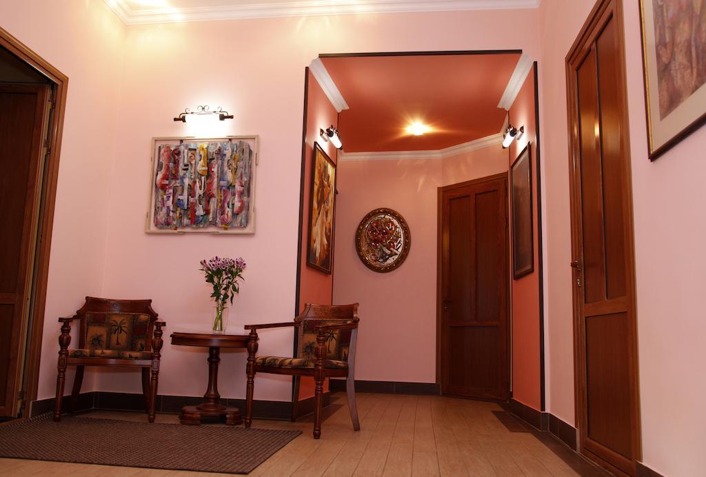 Azoyan Guest House Erevan Exterior foto