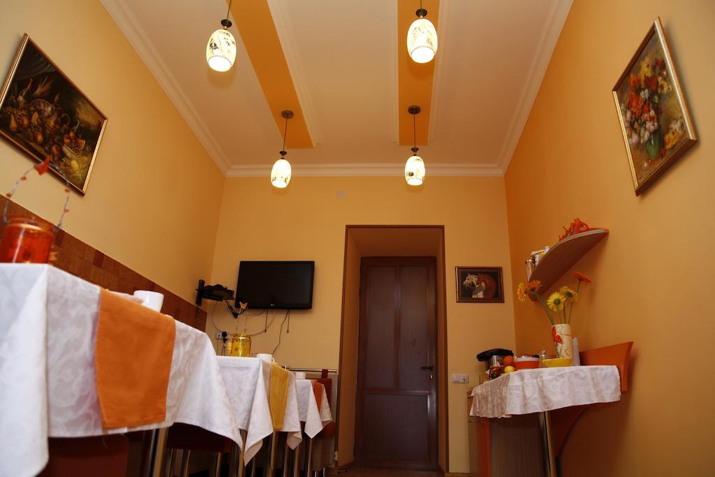 Azoyan Guest House Erevan Exterior foto